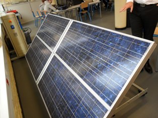 Panneaux solaires à disposition des élèves