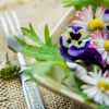 Profitez du printemps pour mettre les fleurs comestibles dans votre assiette