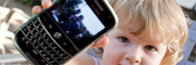 Les enfants sont-ils plus sensibles aux ondes électromagnétiques ?