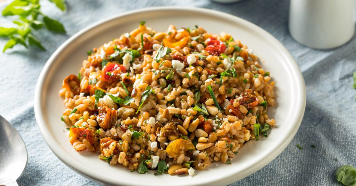 La salade d'épeautre, alternative savoureuse au blé : notre recette de saison La salade d'épeautre, alternative savoureuse au blé : notre recette de saison