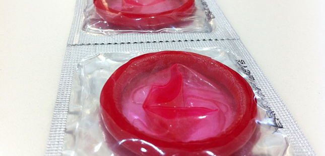 preservatif-condom-contraception-protection-sexe-sexualite-02