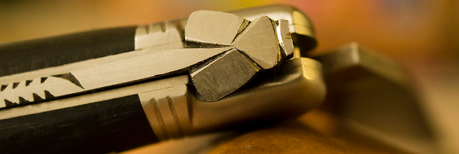 Les couteaux Laguiole coupent dans la contrefaçon