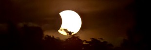 Éclipse solaire : bonne nouvelle, les réseaux électriques s'inquiètent