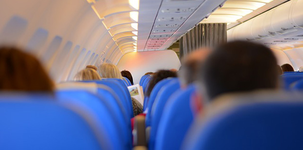 passagers-avion-compagnie-aerienne-nourriture-service-01