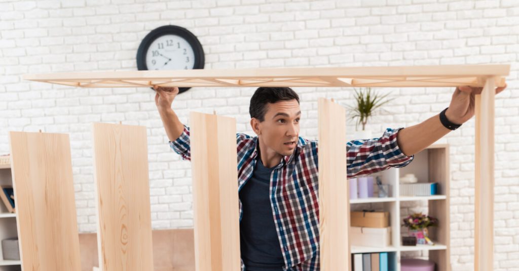 Comment fabriquer sa bibliothèque en bois recyclé ?