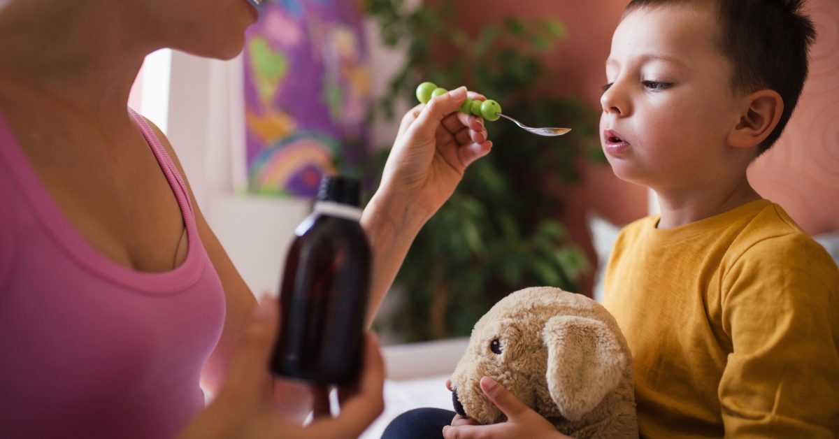 Des antibiotiques administrés trop jeune favoriseraient les allergies alimentaires Des antibiotiques administrés trop jeune favoriseraient les allergies alimentaires