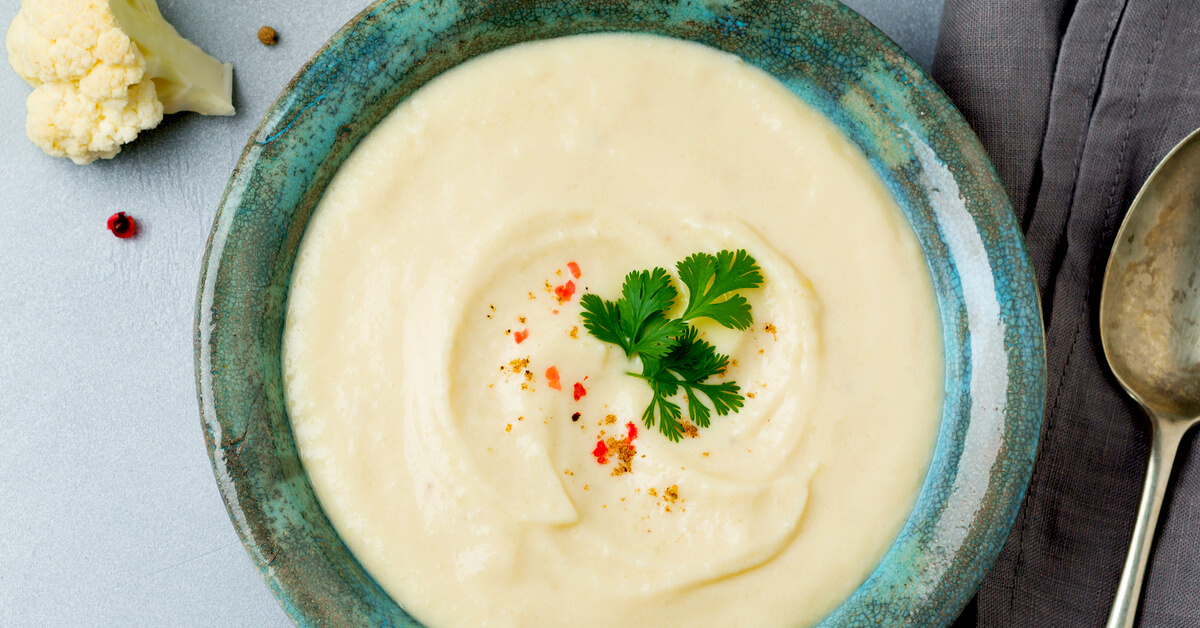 Recette gourmande de saison : velouté de chou-fleur à la crème goût noisette