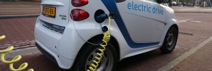 Renault veut se lancer dans la voiture hybride rechargeable à bas coût