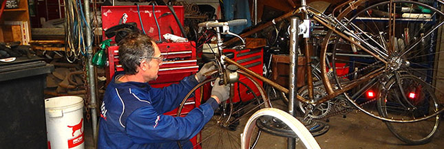 Le garage où c'est vous qui réparez votre voiture Le garage où c'est vous qui réparez votre voiture