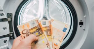 Lave-linge : comment le choisir et l'utiliser pour faire des économies ? Lave-linge : comment le choisir et l'utiliser pour faire des économies ?