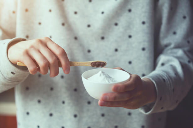 Le bicarbonate de soude est-il bon pour les dents ?