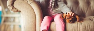 Moins d'allergies chez les enfants vivant avec un chien