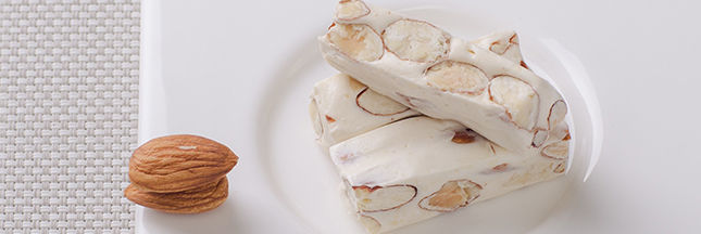 Nougat vegan aux amandes et fruits secs