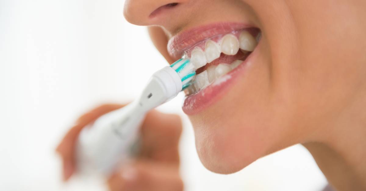 Les brosses à dents électriques sont-elles trop abrasives ?
