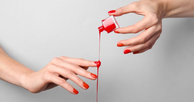 Les substances que nous cache... le vernis à ongles