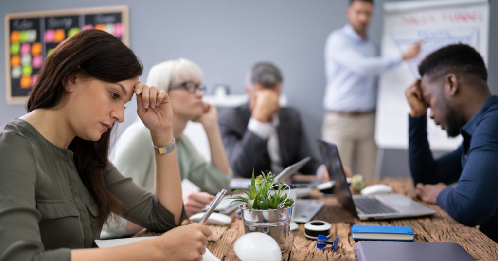 S’ennuyer au travail serait-il finalement une bonne chose ?