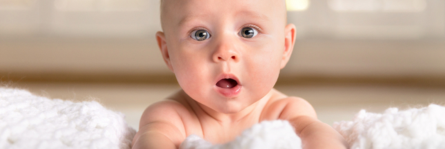 Avant même les sourires, les bébés savent identifier la peur sur un visage