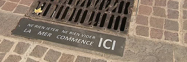 Des messages sur les plaques d'égouts pour lutter contre la pollution Des messages sur les plaques d'égouts pour lutter contre la pollution