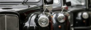 Londres convertit ses fameux 'Black cabs' à l'électrique