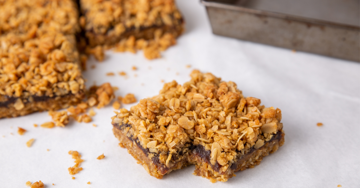 Recette des grands-mères québecoises : les carrés de dattes Recette des grands-mères québecoises : les carrés de dattes