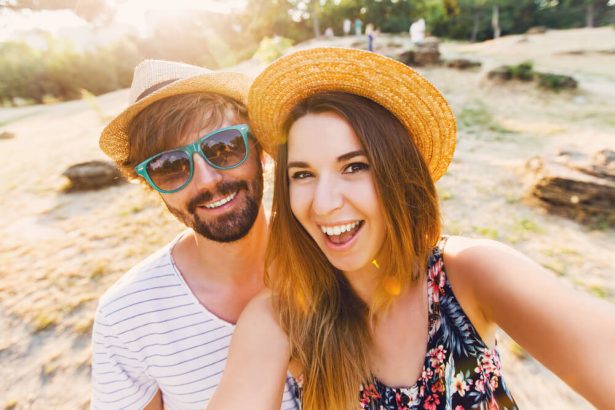 Comment entretenir et nettoyer un chapeau de paille ? Mademoiselle Chapeaux