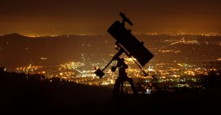 Quand la pollution lumineuse efface la nuit noire Quand la pollution lumineuse efface la nuit noire