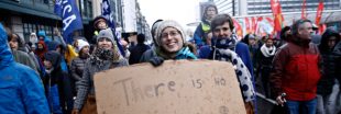 Marches, chaînes humaines : de plus en plus de citoyens européens s'élèvent contre l'inaction climatique