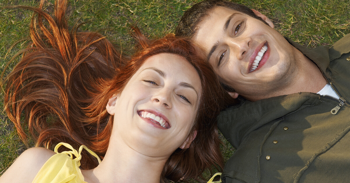 Nos trucs et astuces pour blanchir les dents naturellement Nos trucs et astuces pour blanchir les dents naturellement