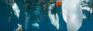 Une nouvelle île découverte en Méditerranée... 100% plastique