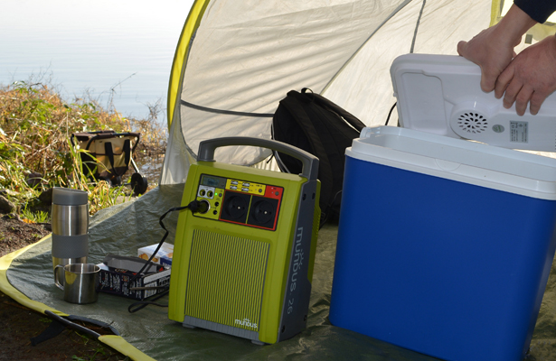 Batterie à recharge solaire