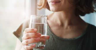 Quelle est la meilleure eau à boire ? Pas celle que vous pensez ! Quelle est la meilleure eau à boire ? Pas celle que vous pensez !