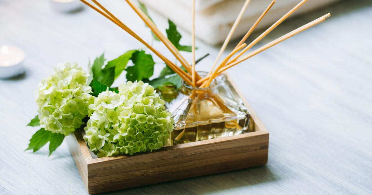 Fabriquer un parfum d'intérieur naturel et sans toxiques