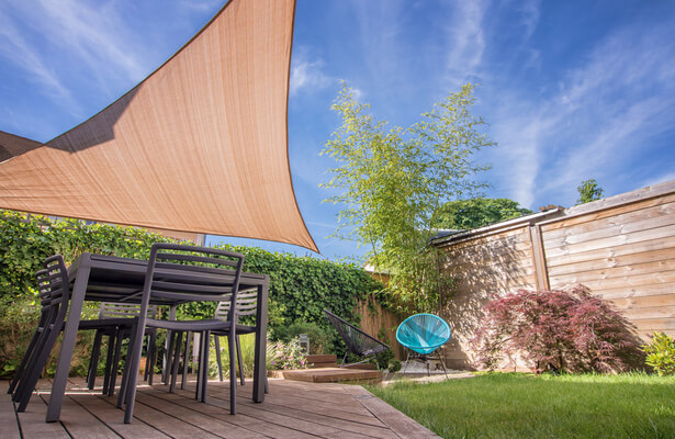 voile : bien se protéger du soleil sur sa terrasse