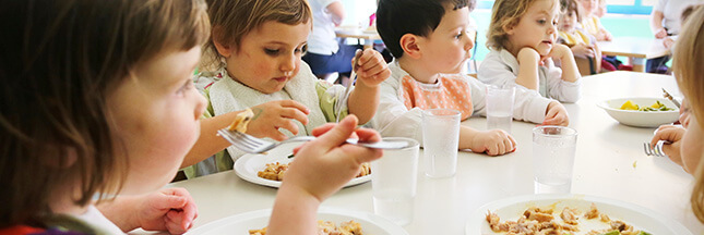 Lille récompensée par Greenpeace pour sa cantine « verte » à l’école