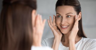 Peau fatiguée, dévitalisée : notre recette de crème de soin du corps à la spiruline Peau fatiguée, dévitalisée : notre recette de crème de soin du corps à la spiruline