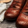 4 astuces naturelles pour entretenir vos sacs et chaussures en cuir