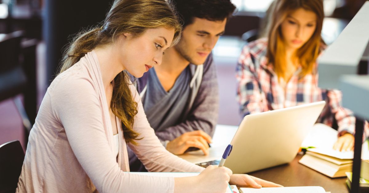 Étudiants :  boostez votre rentrée avec les micro-algues !