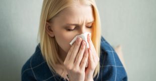8 remèdes naturels contre la fatigue due au rhume