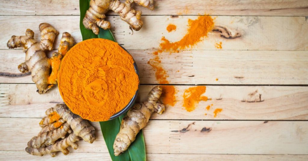 Réussir sa cure de curcuma : conseils pratiques et astuces savoureuses !