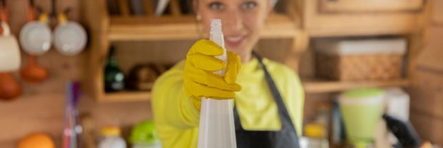 Vinaigre blanc et bicarbonate de soude