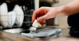 Fabriquez vos propres dosettes pour lave-vaisselle au citron Fabriquez vos propres dosettes pour lave-vaisselle au citron