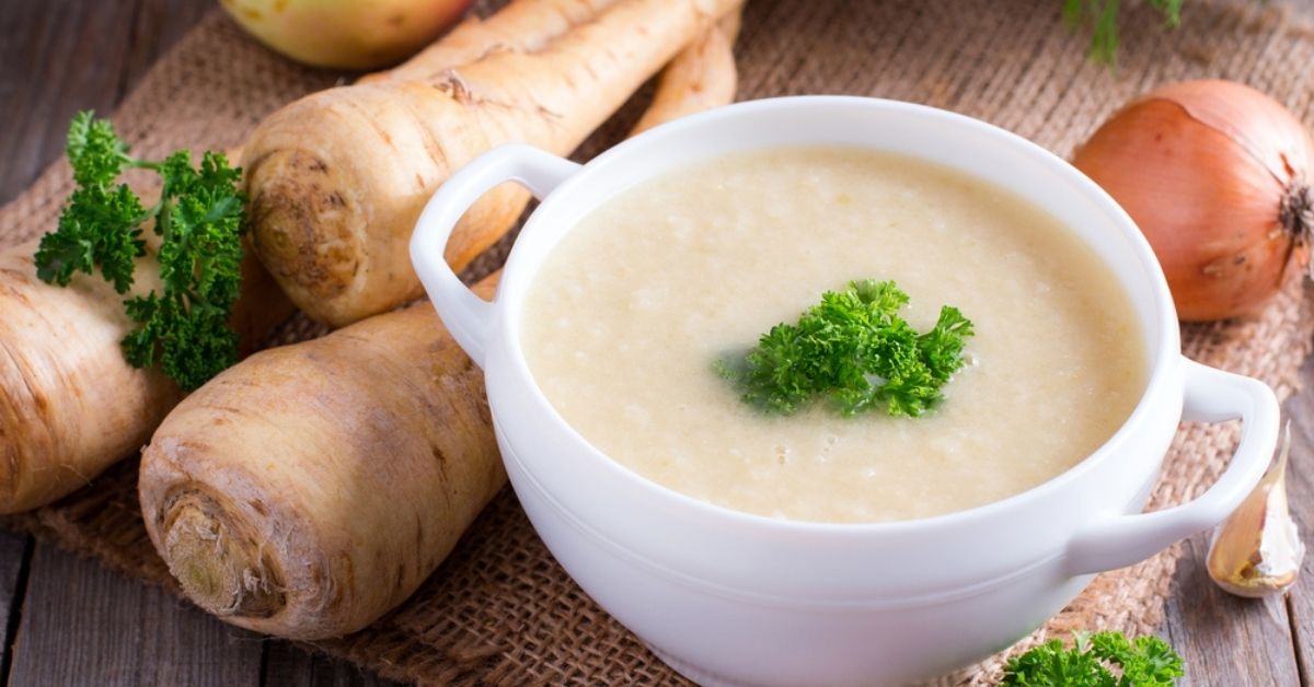 Le potage aux navets et aux pommes, la recette bio et savoureuse de cet automne Le potage aux navets et aux pommes, la recette bio et savoureuse de cet automne