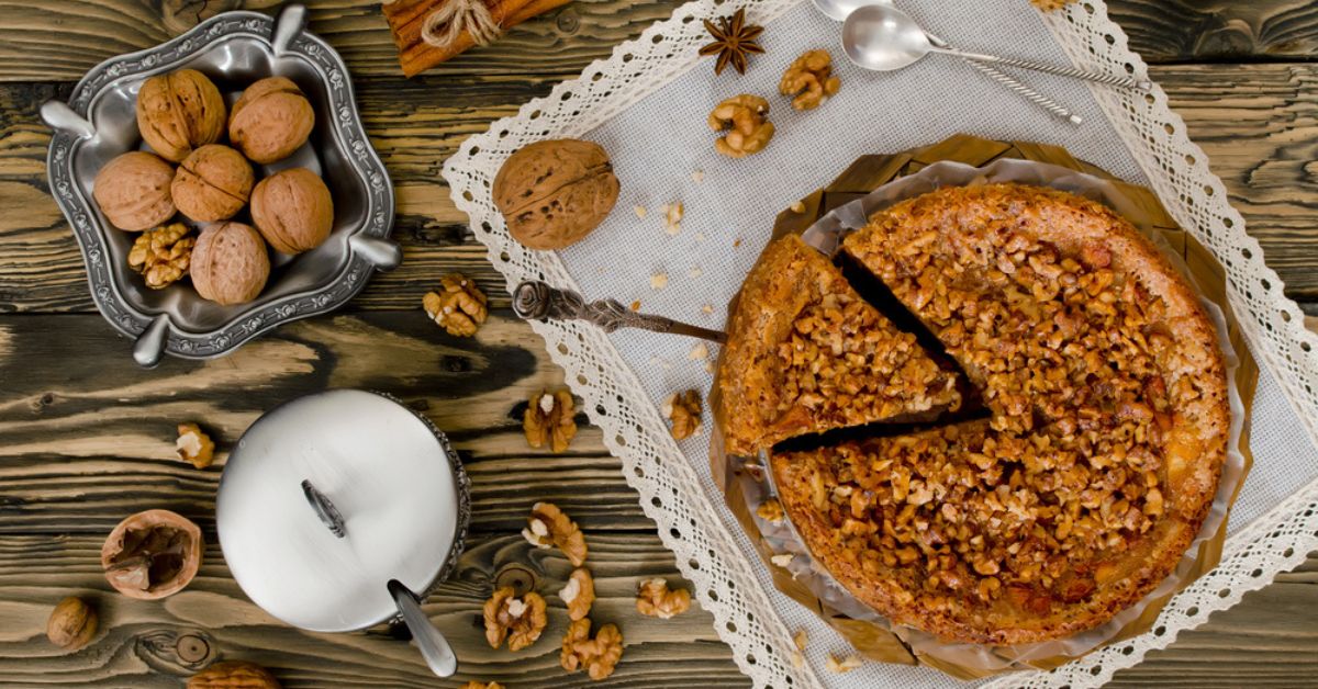 La tarte aux noix parfumée au café, irrésistible et addictive !