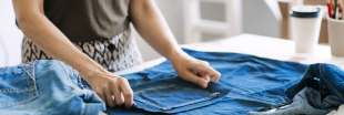 Renouez avec l'habitude de réparer les vêtements vous-mêmes Renouez avec l'habitude de réparer les vêtements vous-mêmes