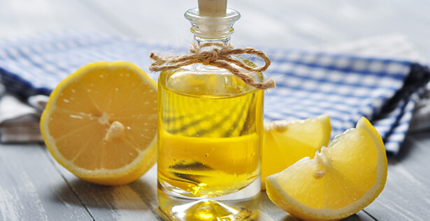 huiles essentielles pour cuisiner : le citron roi des produits ménagers
