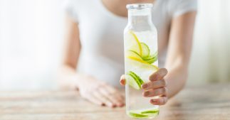 La detox water : eau miracle ou intox détox ?