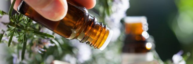 Définition des huiles essentielles, usages, précautions.