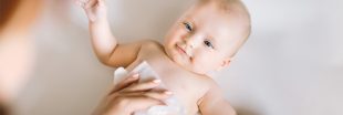 Comment remplacer les lingettes nettoyantes de bébé ?