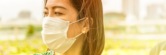 En Chine, les masques chirurgicaux finissent sur les plages