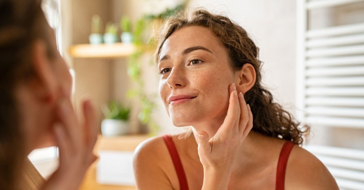 Les meilleurs soins de nuit maison pour une peau éclatante au matin